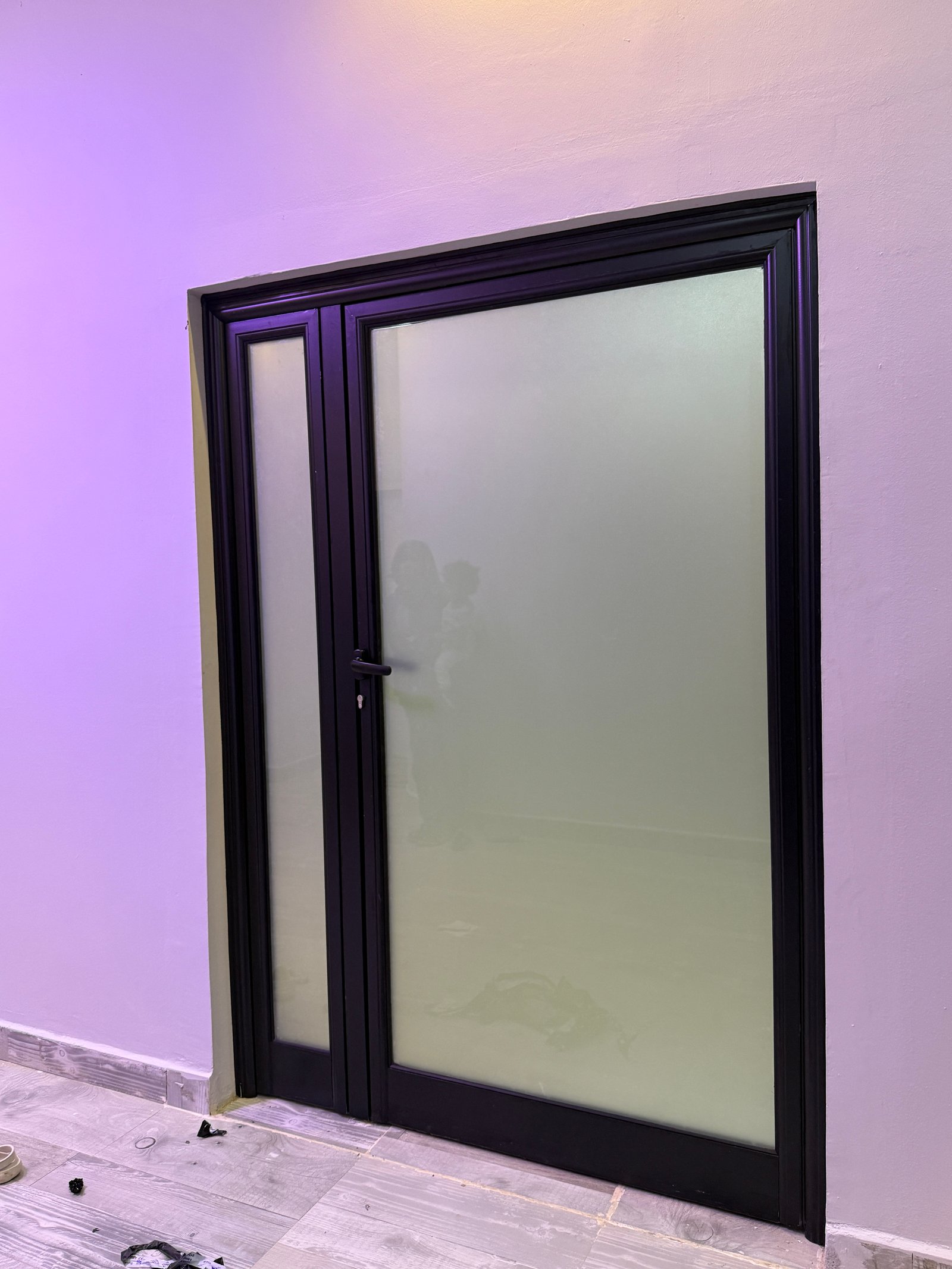 Door Almunium